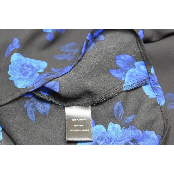 Torrid Harper Plus Size 4 Blouse Black Blue Rose Floral V-Neck 3/4 Sleeve Top - Picture 8 of 8